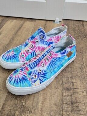 Blowfish Malibu Rainbow Tie Dye Canvas Sneakers Womens Size 8.5